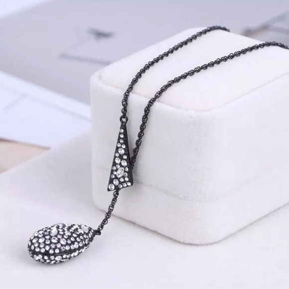 ALEXIS BITTAR • Crystal Teardrop Lariat Necklace - Picture 4 of 8